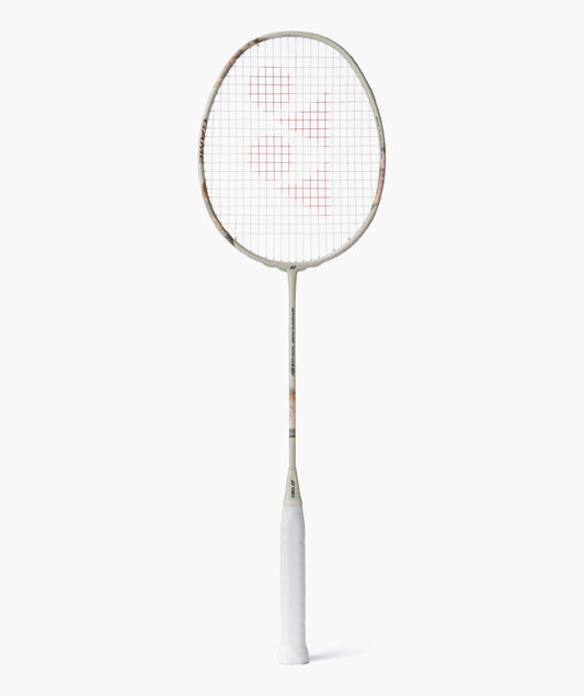 Yonex NANOFLARE 700 GAME (STRUNG)